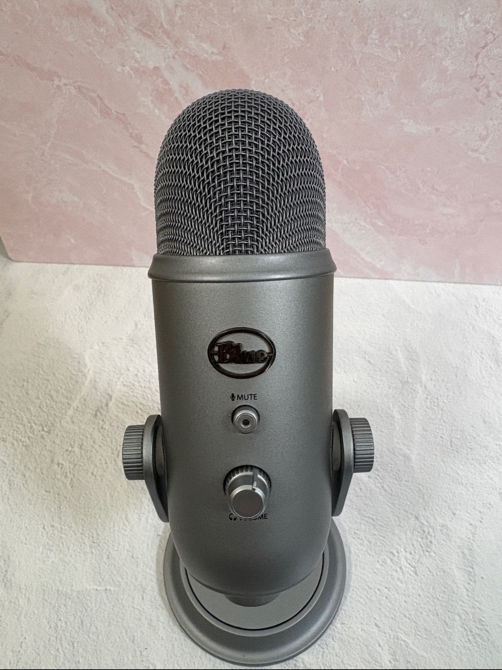 Blue Yeti USB Condenser Mic - Silver | Multi-Pattern Podcast/ Streaming Mic